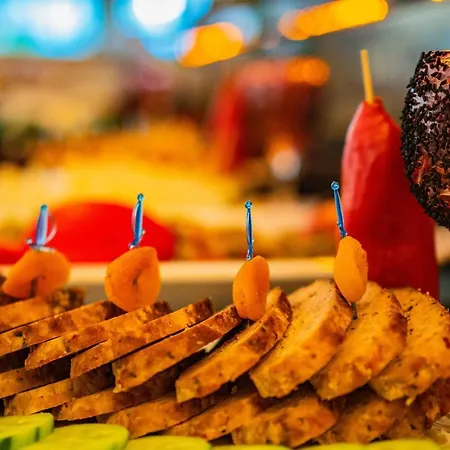 Royal Atlantis & מלון 5*