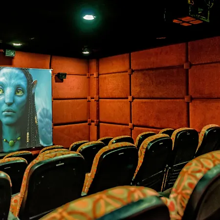 Royal Atlantis & מלון סייד