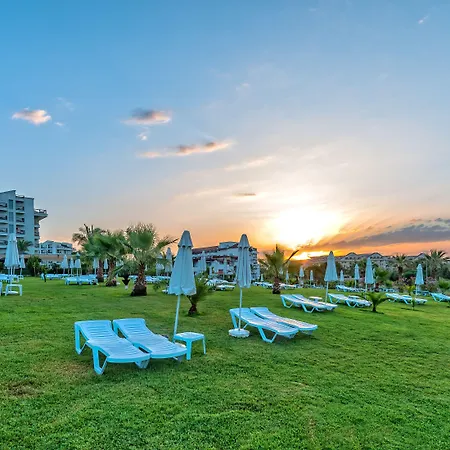 Royal Atlantis & סייד