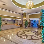 Royal Atlantis & Hotel