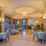 Royal Atlantis & Hotel 5*
