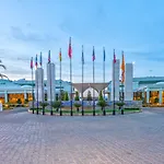 Royal Atlantis & Hotel