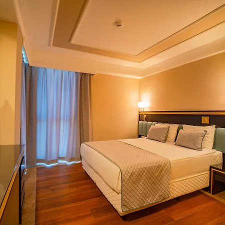 فندق Royal Atlantis &