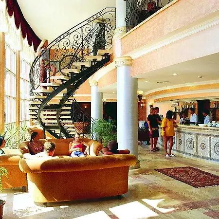Royal Atlantis & فندق 5*