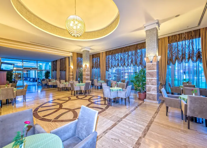 Готель Royal Atlantis & 5*