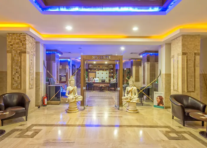 Royal Atlantis & Готель