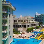 Royal Atlantis & 5* Side