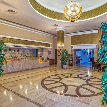 Royal Atlantis & Hotel