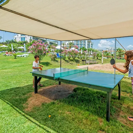 Royal Atlantis & Side