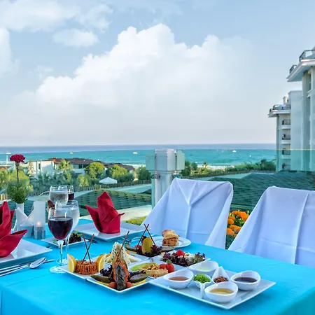 Royal Atlantis & Side