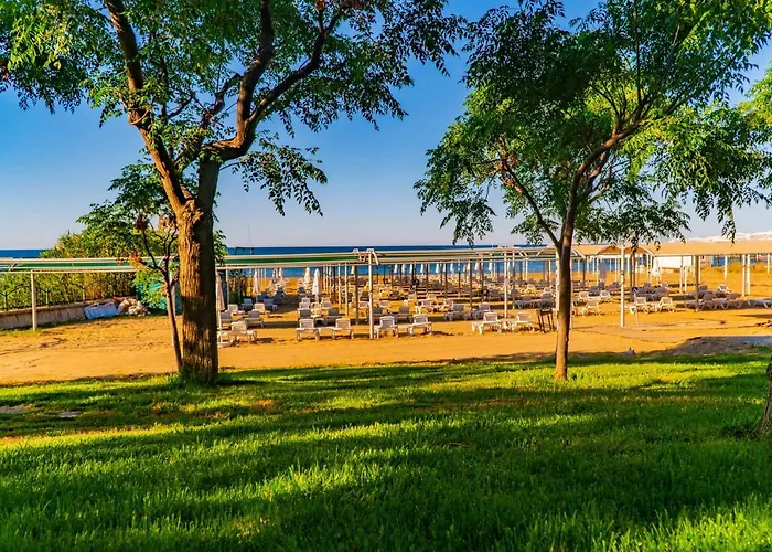 Royal Atlantis & Hotell Side