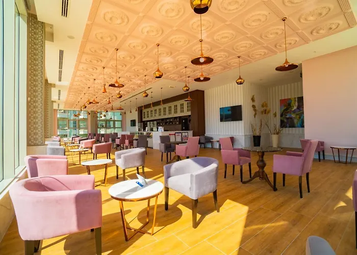 Royal Atlantis & Hotell