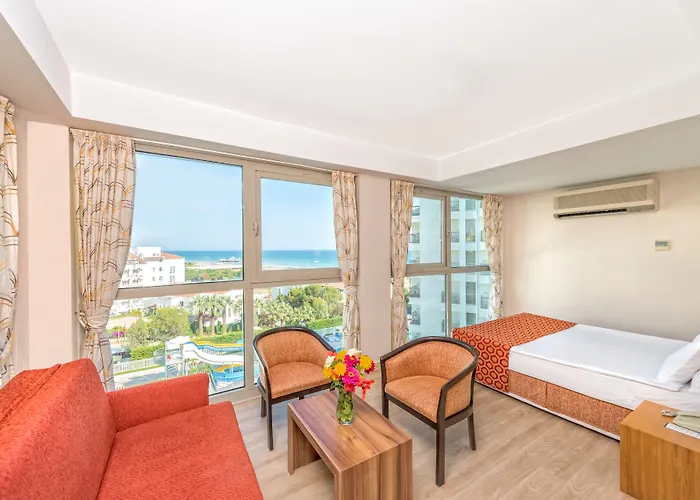 Royal Atlantis & Hotell 5*