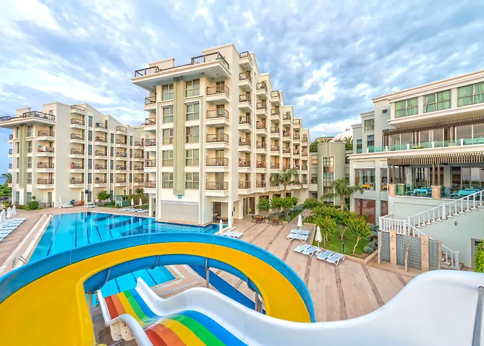 Royal Atlantis & Hotell Side