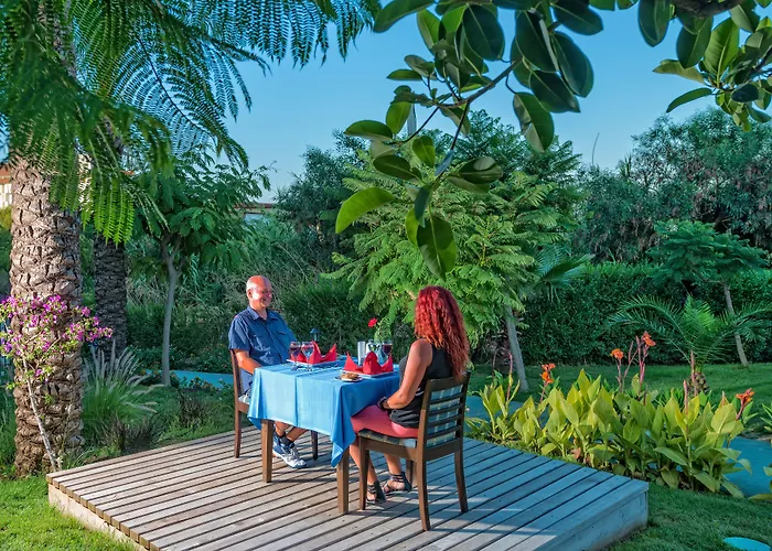 Royal Atlantis & Hotell